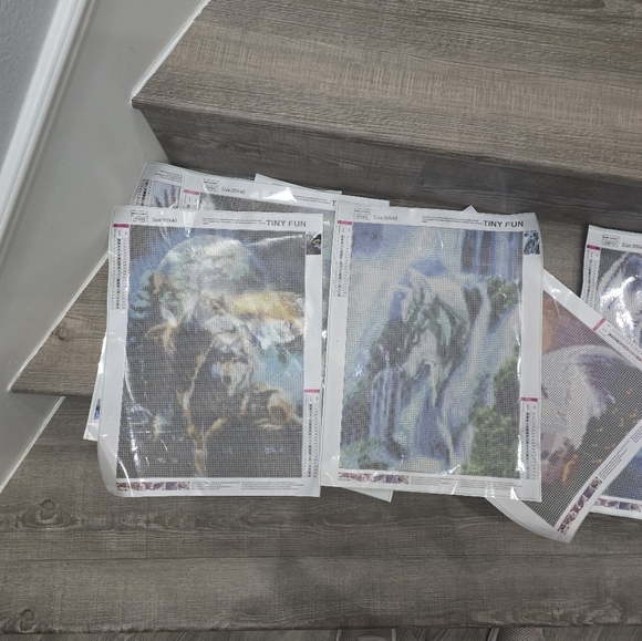 Large set of paint gem 12 pictures. 13 sets of bead pack and 2 sets of utensils - Picture 8 of 10